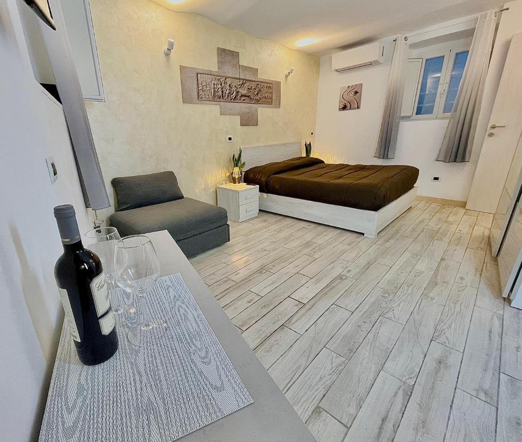 Colosseum Suite Rome Exterior photo