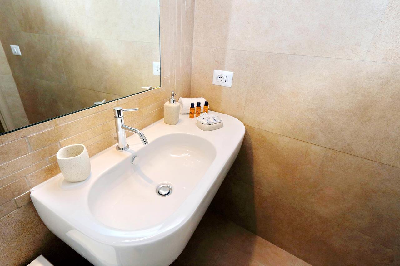 Colosseum Suite Rome Exterior photo