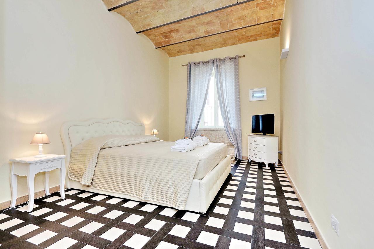 Colosseum Suite Rome Exterior photo