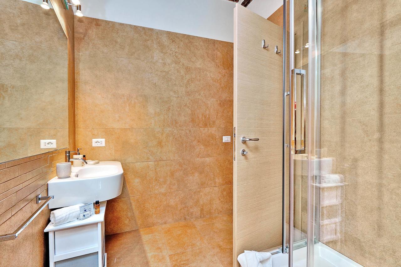 Colosseum Suite Rome Exterior photo